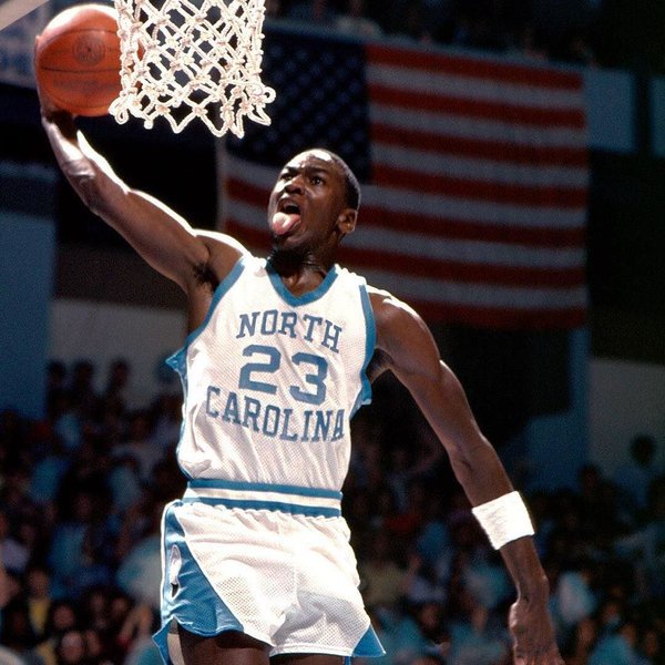MJ about to dunk